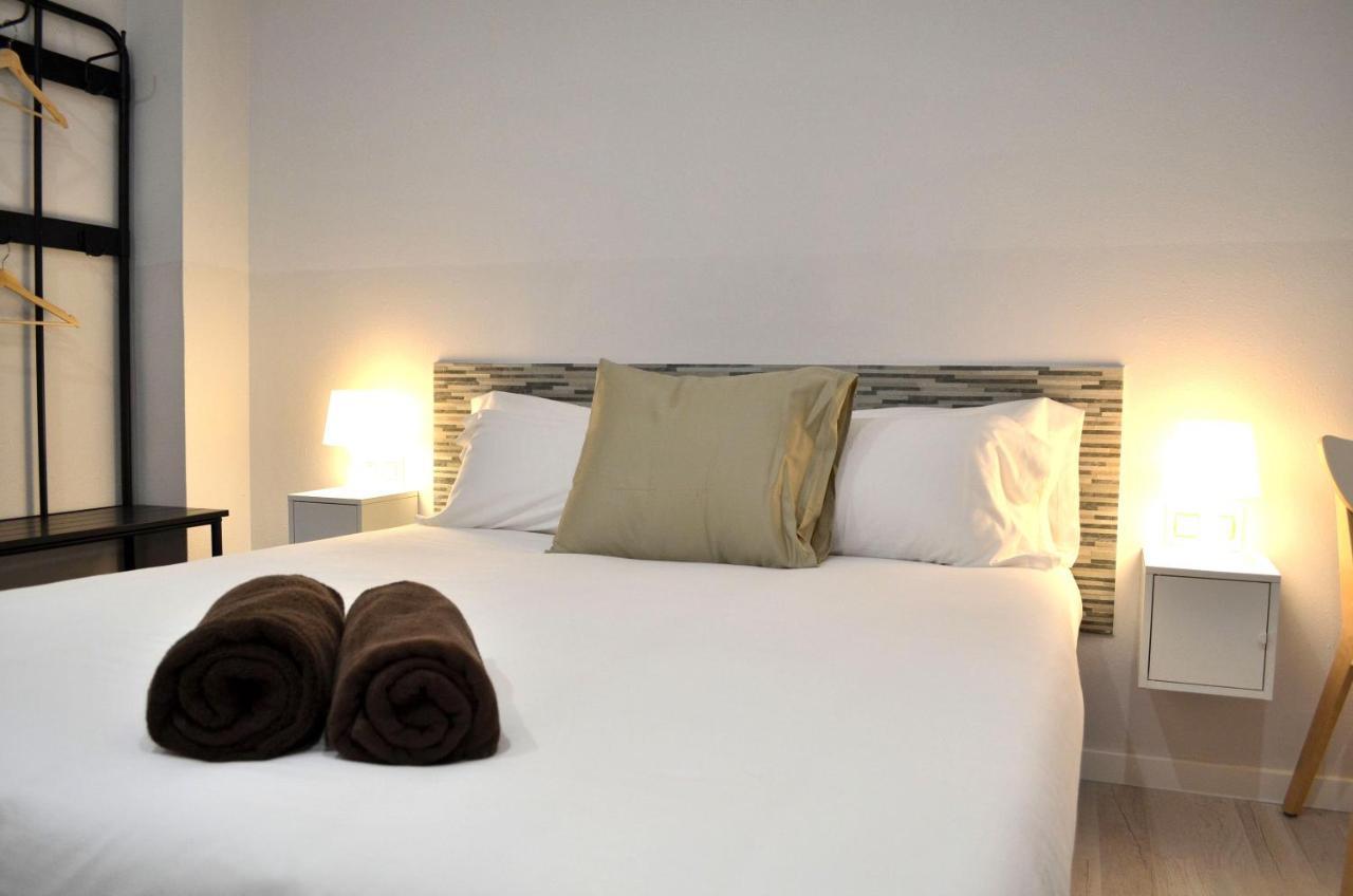 Poble Sec Apartments Barcellona Esterno foto