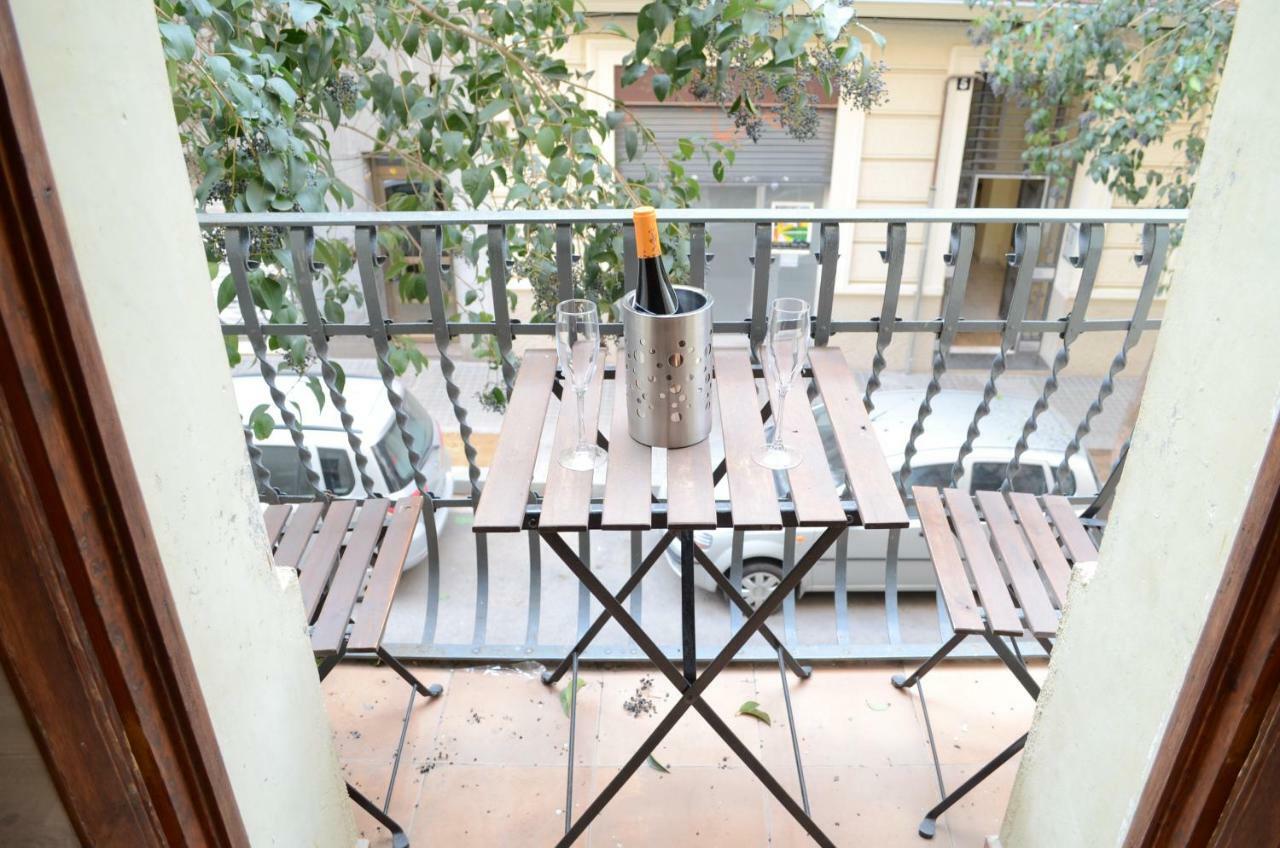 Poble Sec Apartments Barcellona Esterno foto